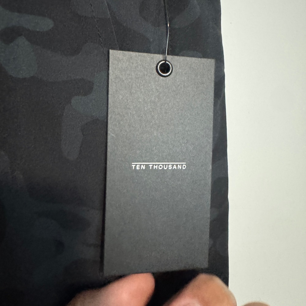 Ten Thousand Interval Short Mens Large Black Gray Camo 5" Unlined Performance - Picture 3 of 10